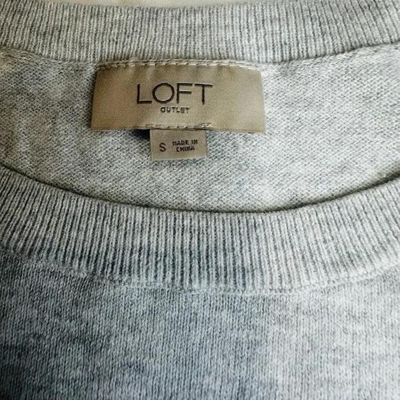 LOFT Heather Gray Polar Bear Sweater - Picture 2 of 6
